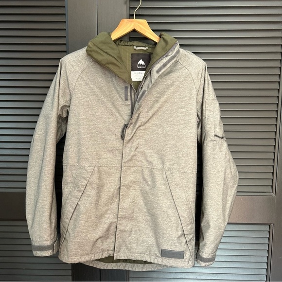 Burton “Dhaka” Men's Hooded Gray Snow Jacket, Size Small - Picture 5 of 16